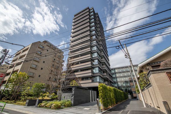 ブランズ六番町を徹底解説|2019年竣工×全戸角住戸×免震×内廊下。六番町立地の希少物件のご紹介。