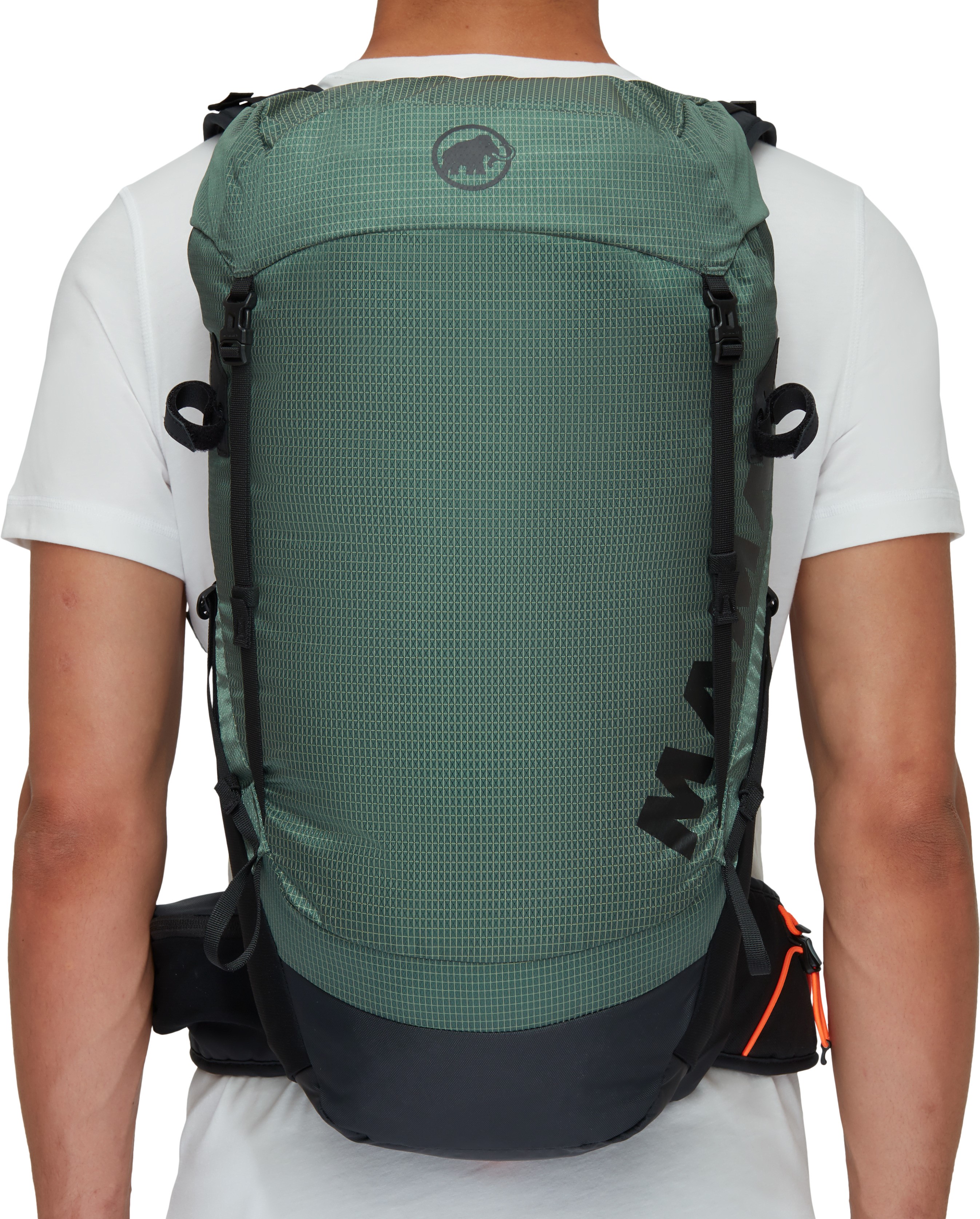 Not Your Average Rucksack The High Functioning User Friendly Mammut Ducan 24 Lightweight Backpack Fashion Tech News