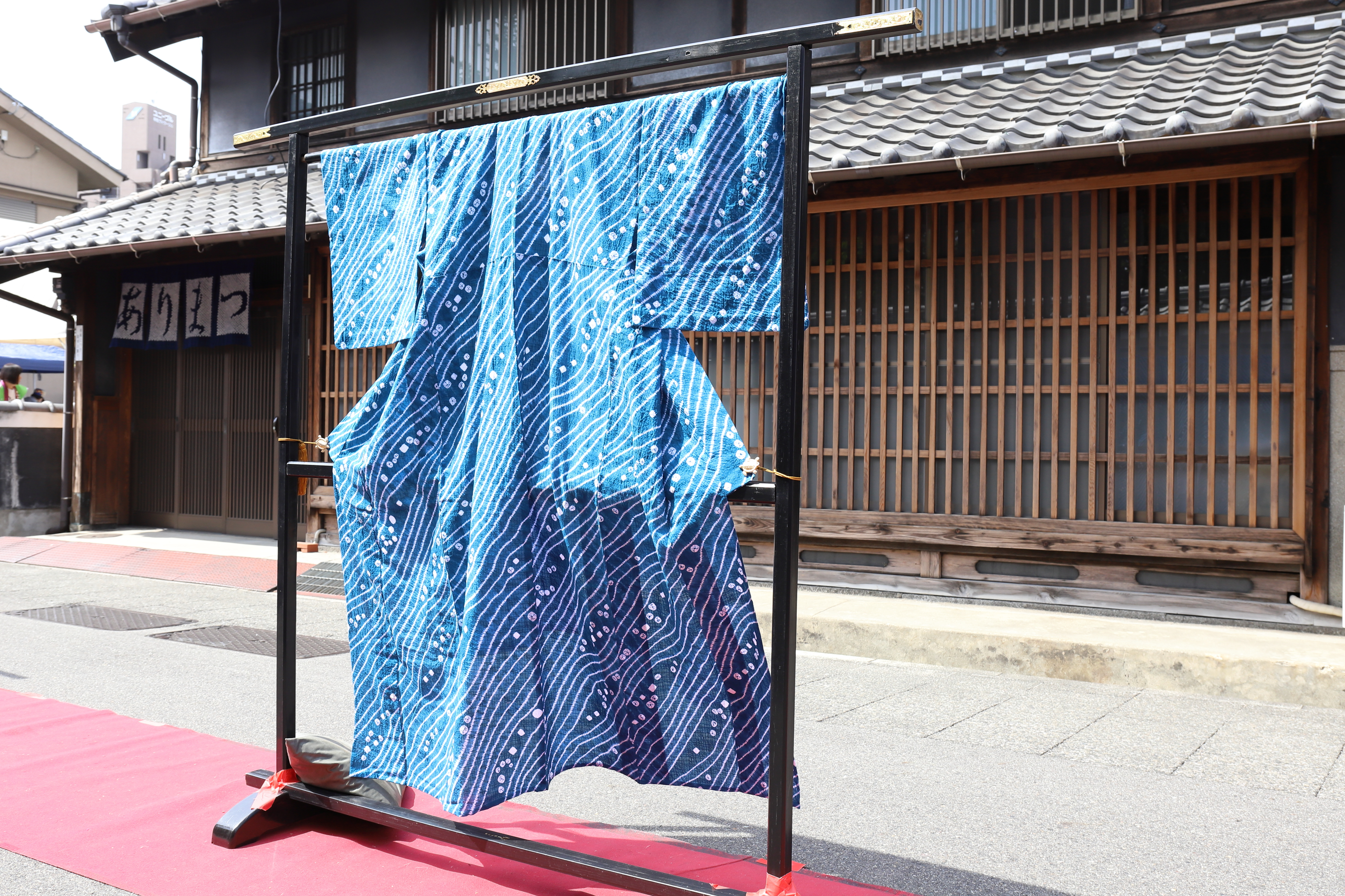 400年の伝統を纏い、世界に挑む会津木綿 | Artisan