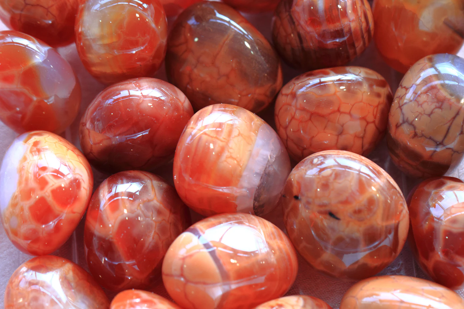 Understanding the Basics of Wakasa Agate Craft: An Invitation to the World of Miraculous Red, Born from "Yaki-ire" Firing