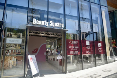 Pursuing Beauty Aligned with the Seasons Through the 'All-Direction Analysis' at Shiseido Beauty Square