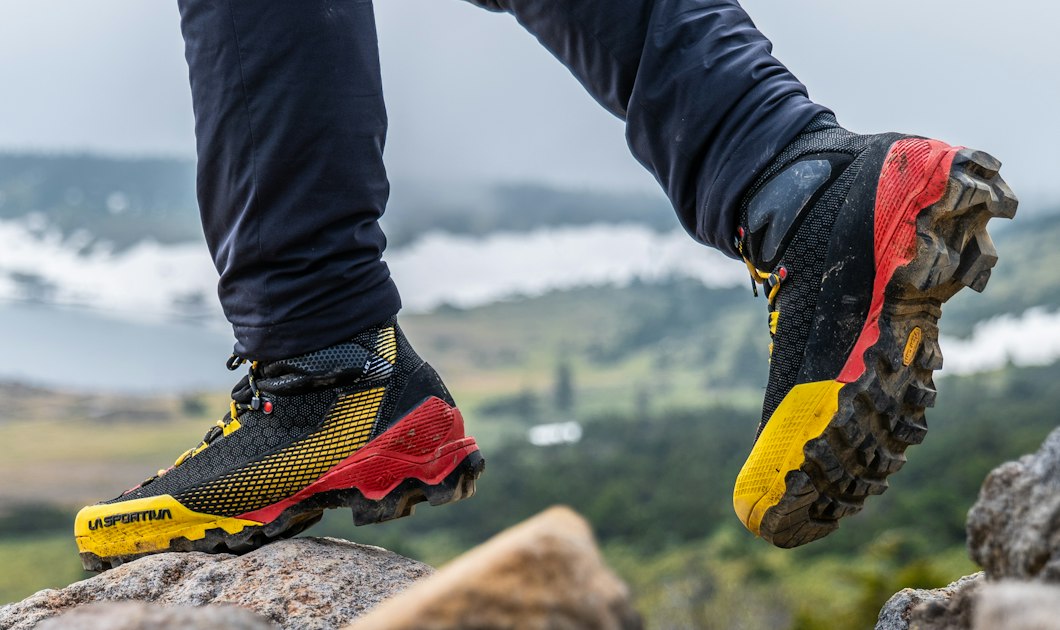 登山靴にありがちな「重い」「歩きにくい」を解消！ スポルティバの 