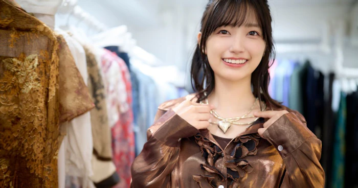 表参道「Iwaku Vintage」で、乃木坂46 五百城茉央が出会ったヴィンテージの魅力