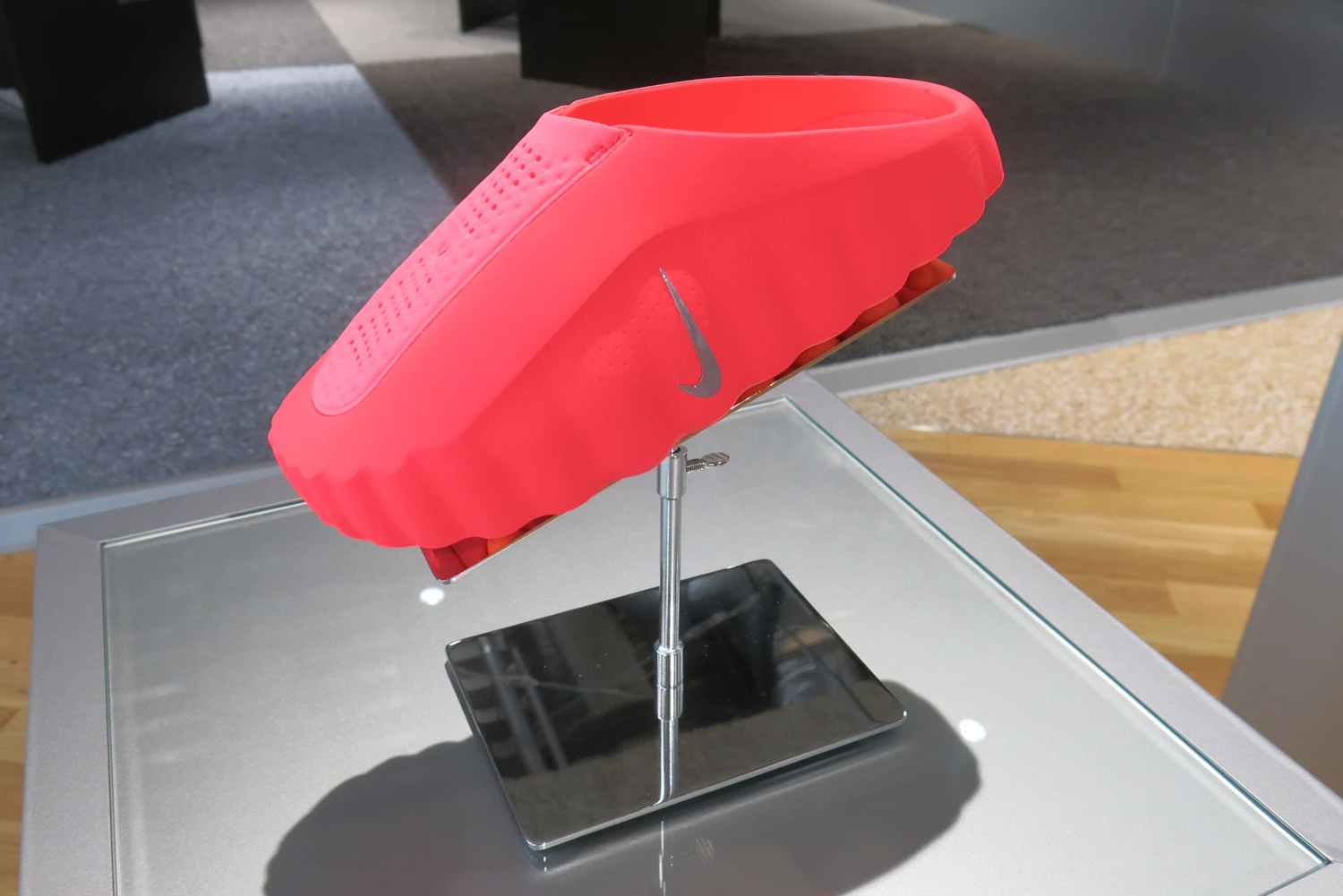 「ナイキ マインド 001」13,200円（税込）