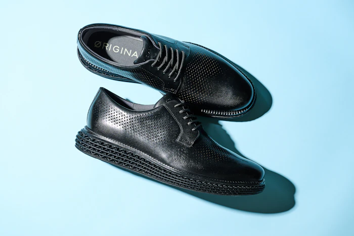 スーツスタイルで差をつけるのは 「COLE HAAN（コールハーン）」の 「ORIGINAL GRAND 2.0（オリジナル グランド2.0）」