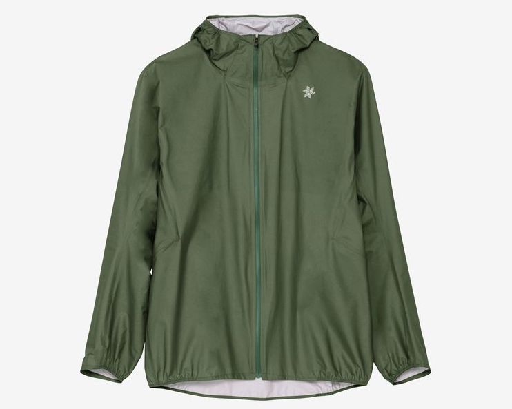 驚きの軽さと動きやすさを実現！ ゴールドウインの技術力を結集した