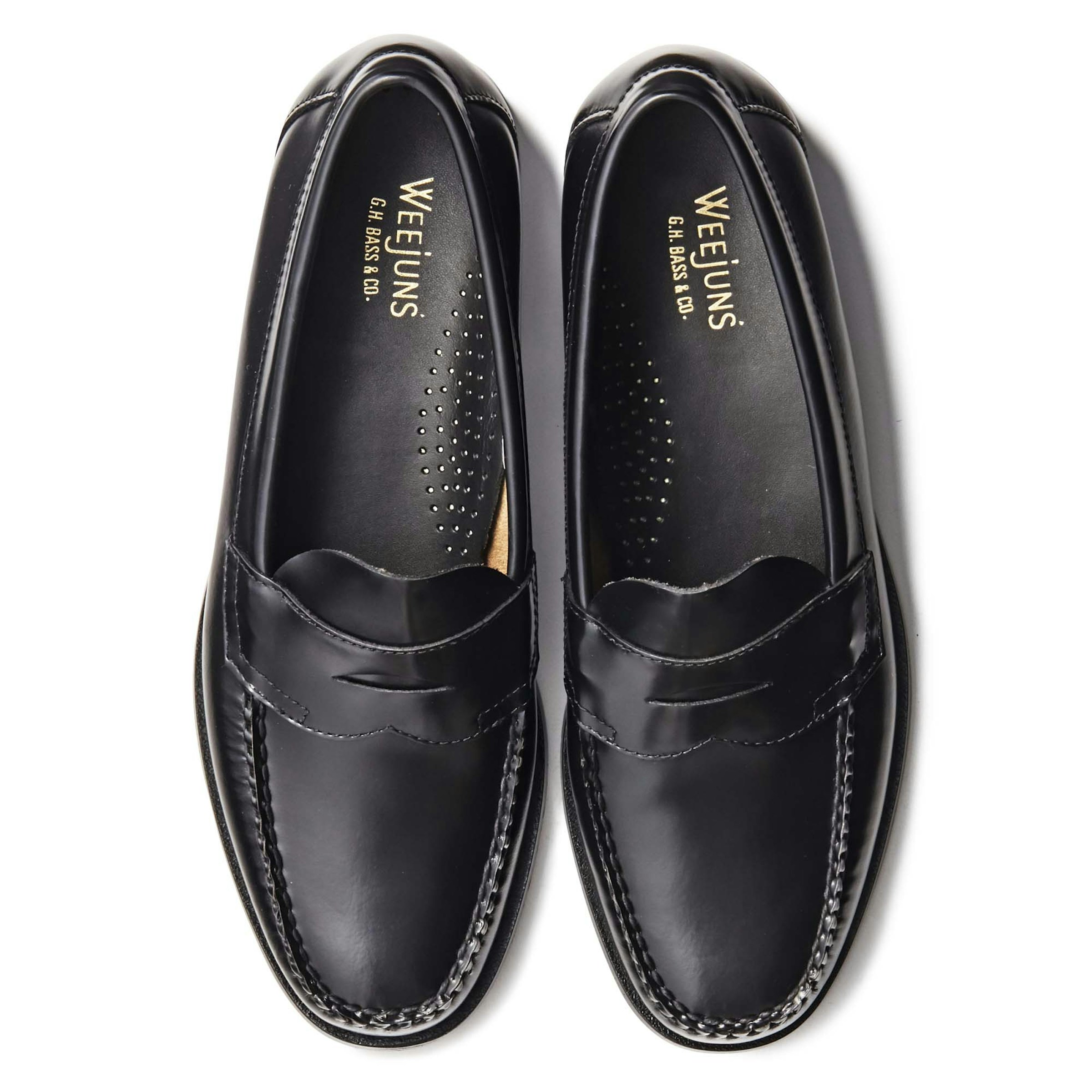 現在もインソールには“WEEJUNS ®”という文字が刻印されている