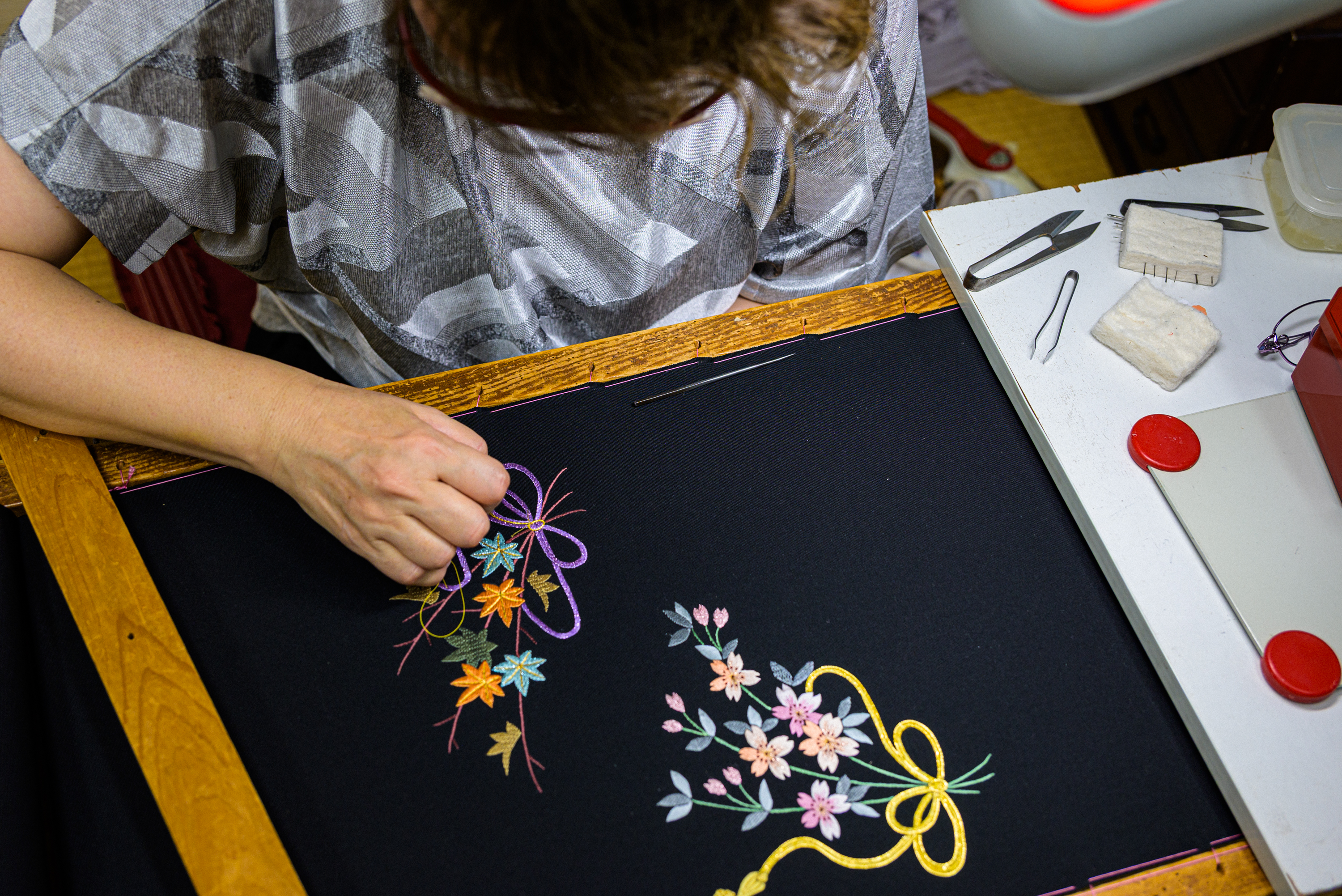 一針に込めた伝統──江戸刺繍を継いだ姉妹の挑戦：高橋刺繍店
