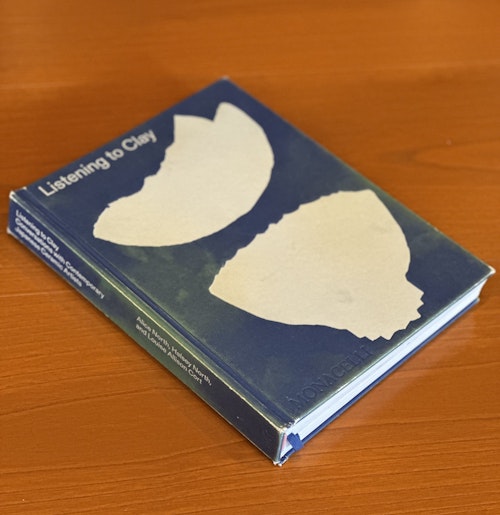 書籍『Listening to Clay』