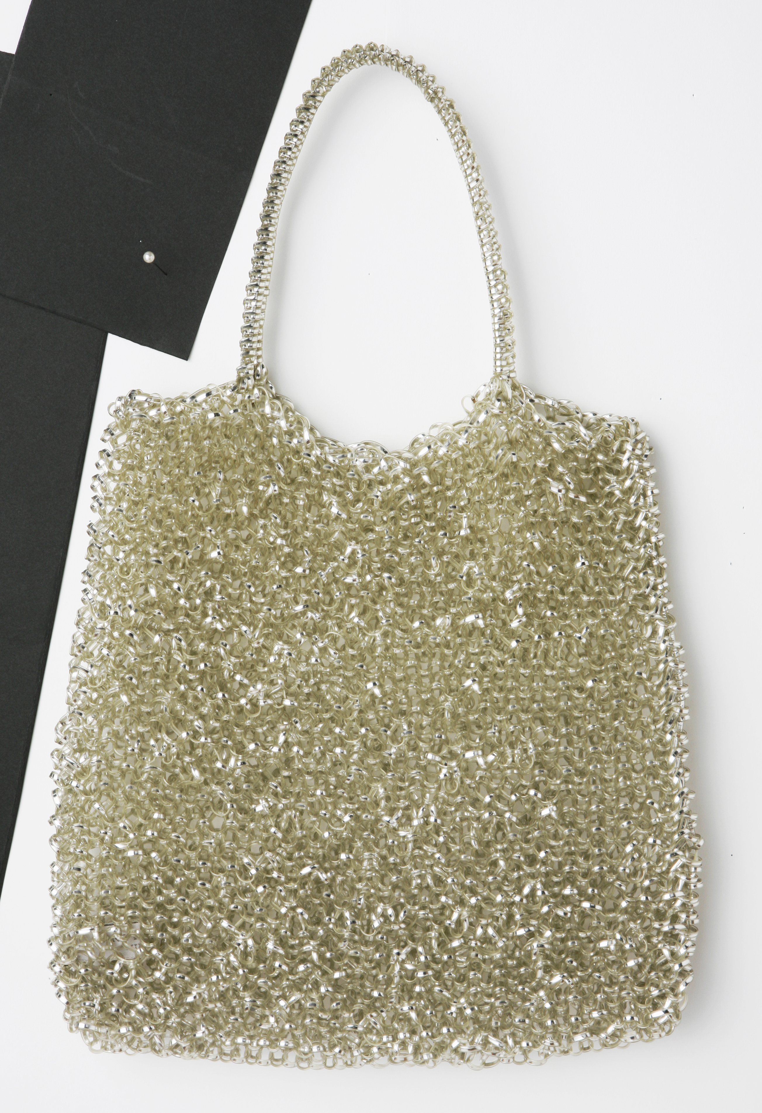 The Philosophy Embodied in Anteprima's Wirebags: Timelessly Loved