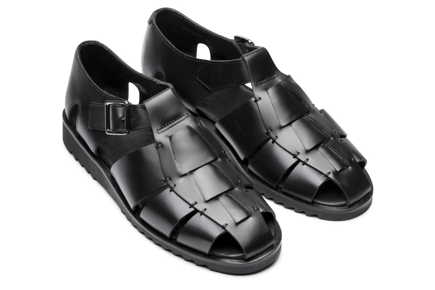 サンダルなのに着こなしに品格を与える 「Paraboot（パラブーツ