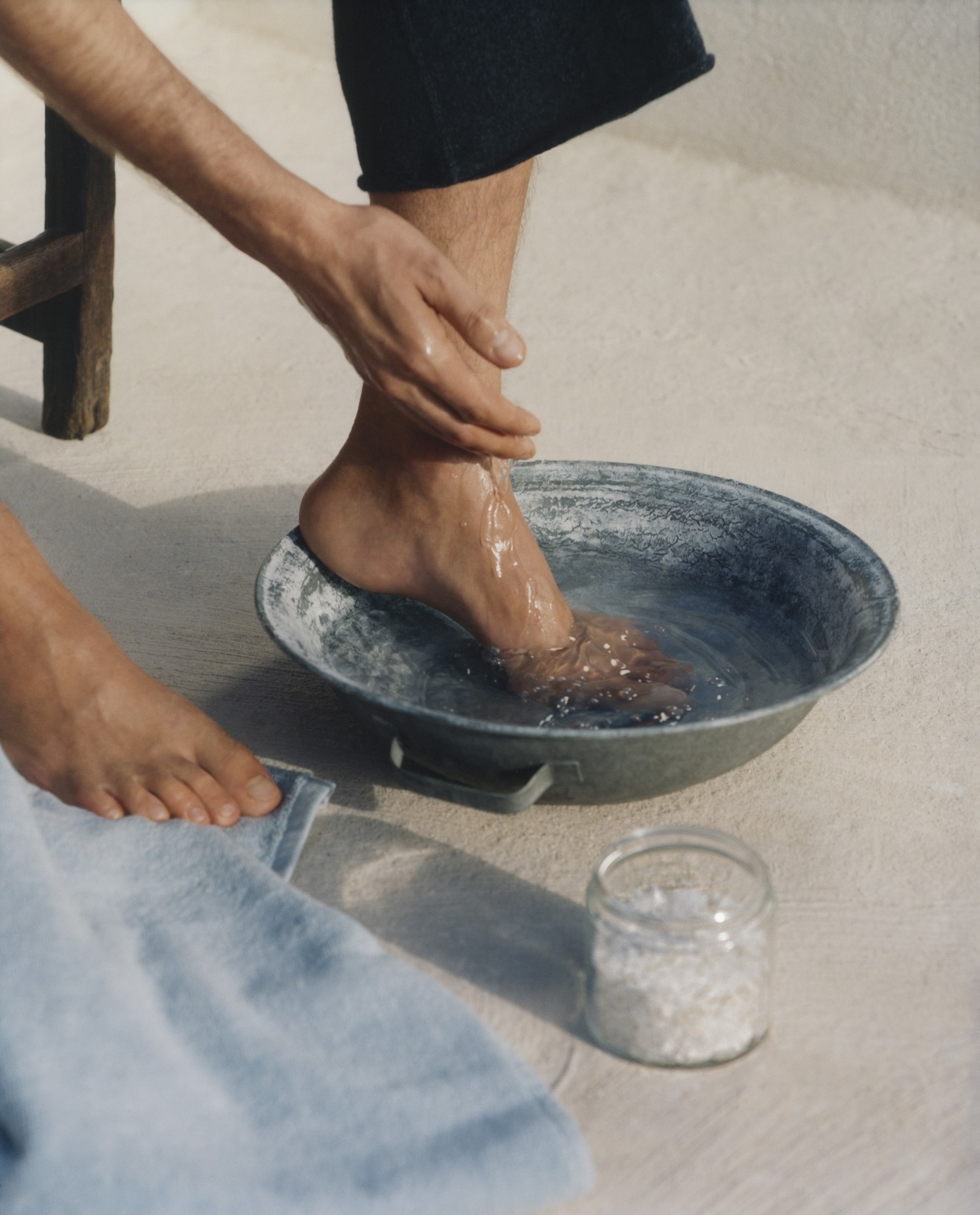 天然シーソルトとエッセンシャルオイルを組み合わせた「リラクシングバスソルト」450g 5,500円（税込）