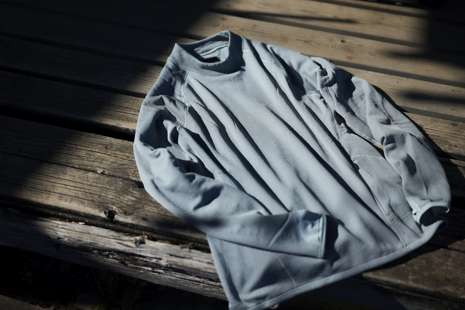 マウンテンハードウェア　エアメッシュ ロングスリーブ　12,100円（税込）