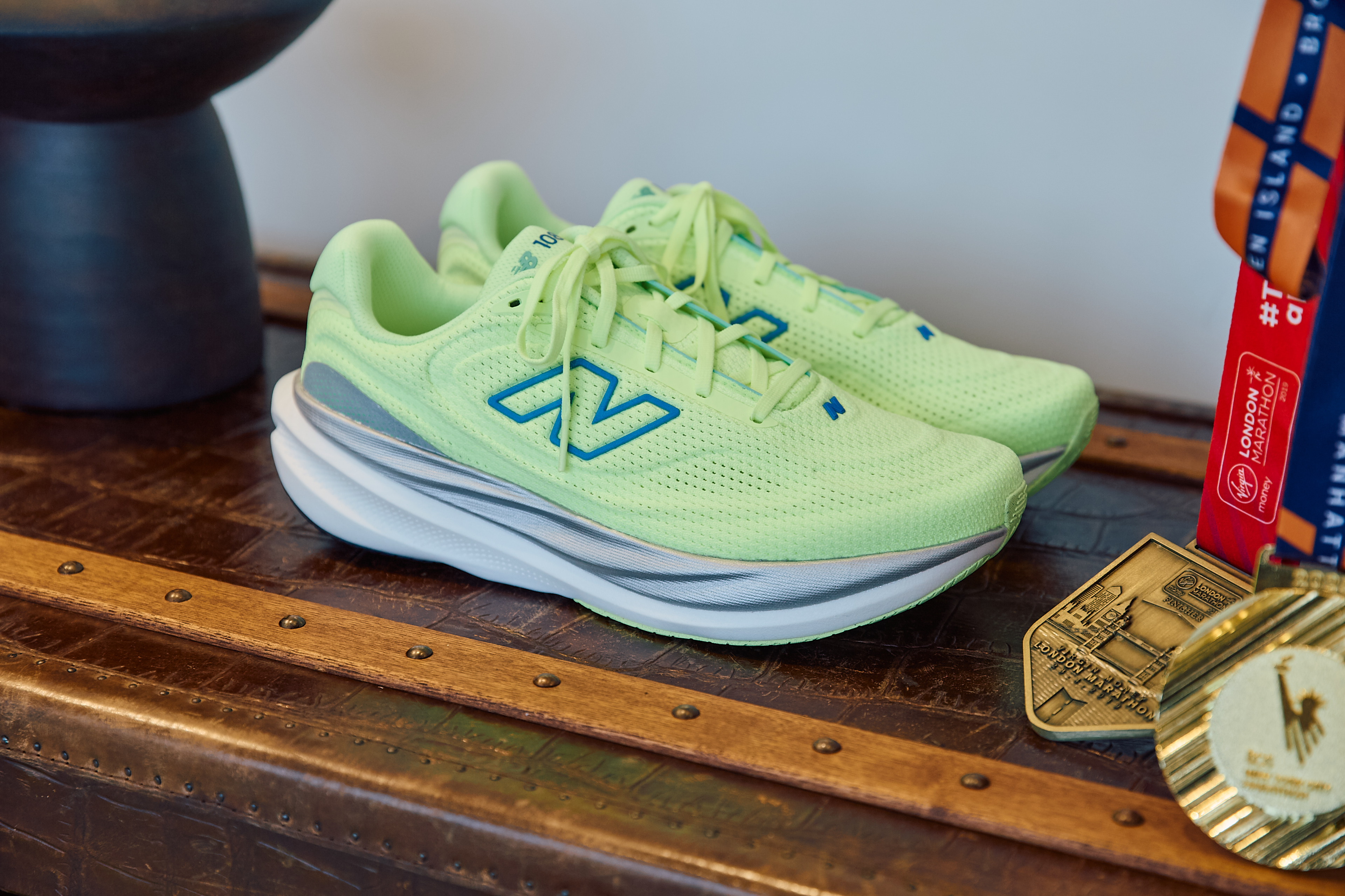 復活のM ミッドソールに新素材を採用！ ニューバランス「1080」がフルモデル