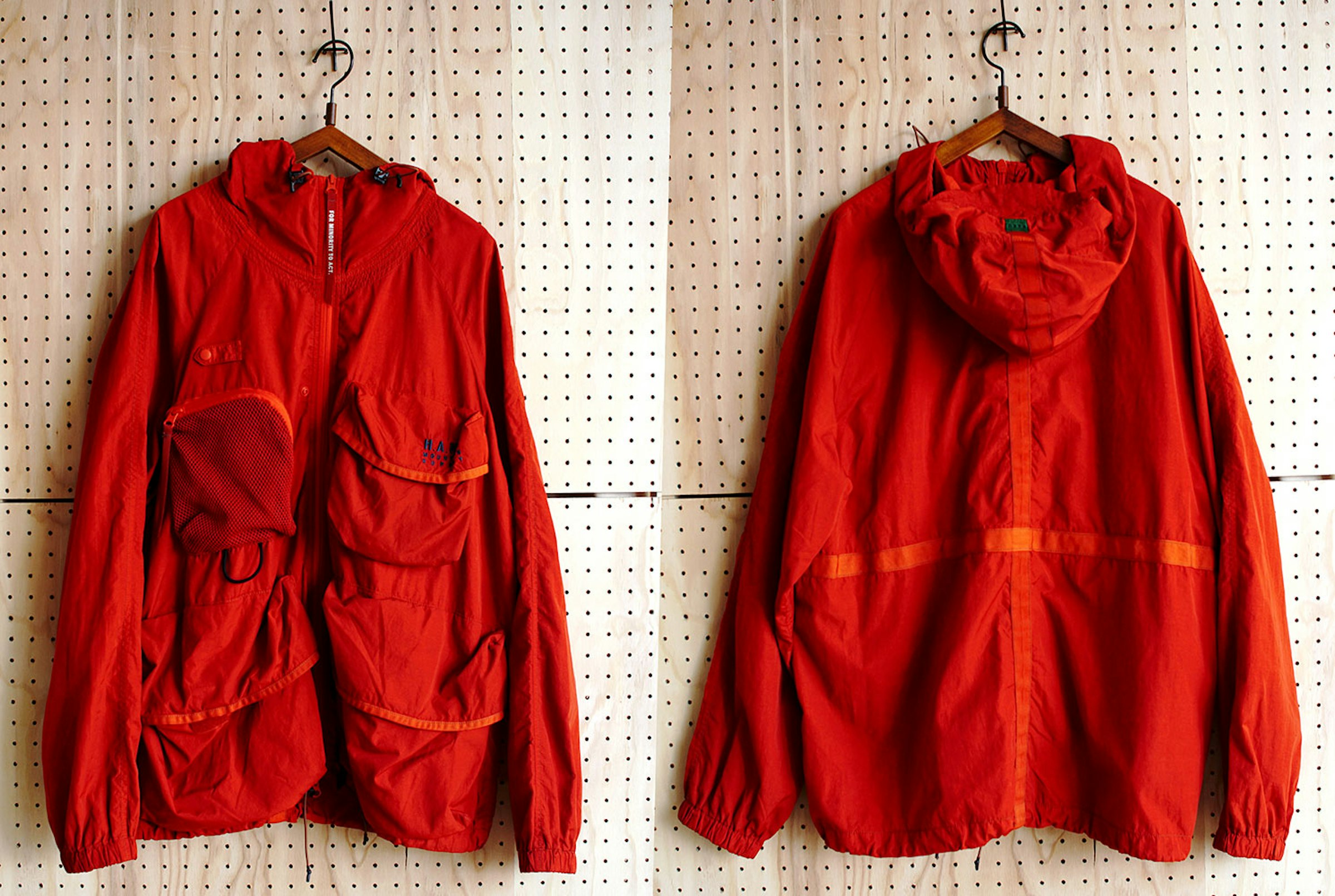 MOUNTAIN PARKA　35,200円（税込）