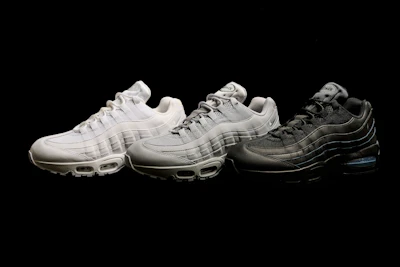 30周年で初期プロトタイプ仕様にアップデート「NIKE（ナイキ）」の「AIR MAX 95  “BIG BUBBLE”（エアマックス95 “ビッグバブル”）」