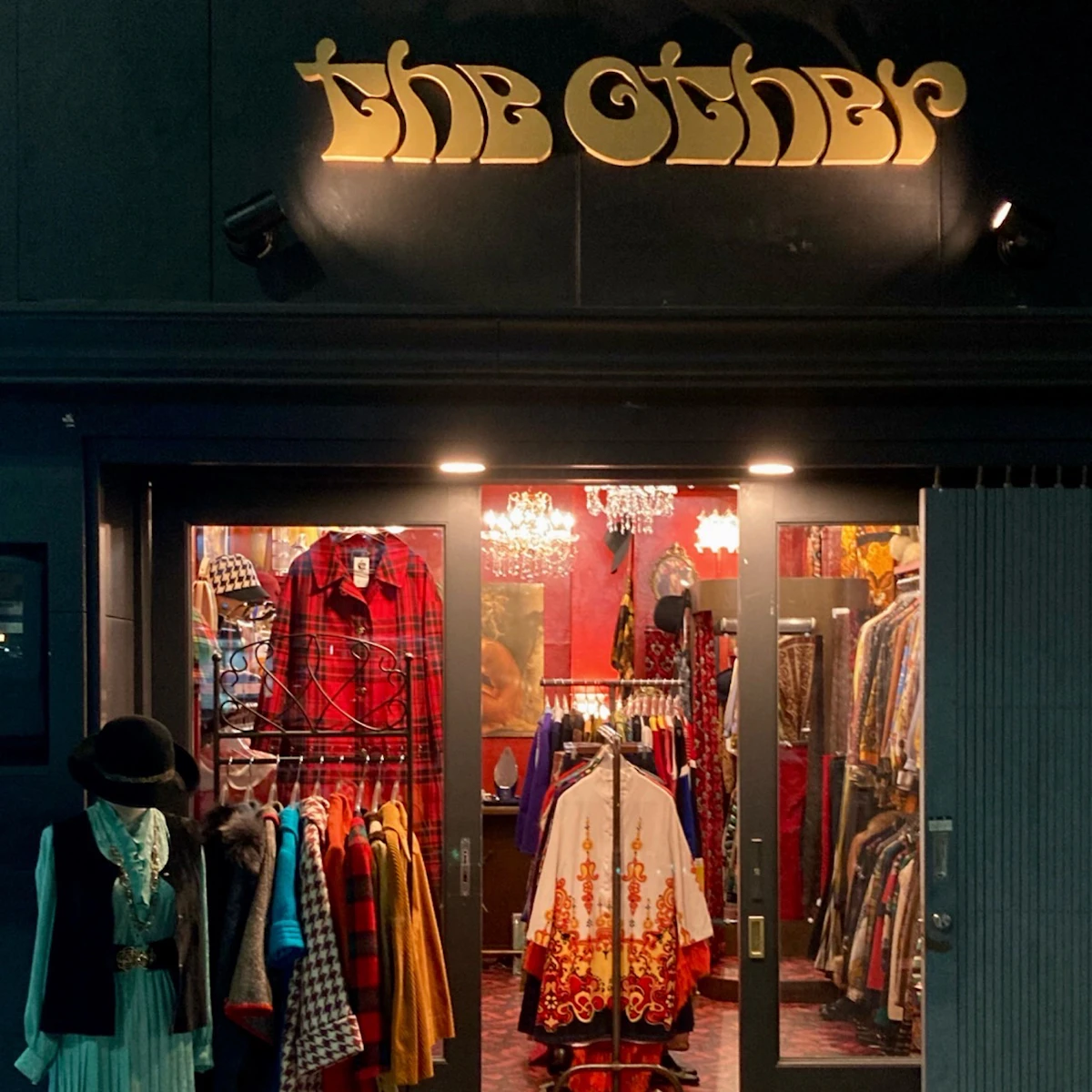 古着屋経営 名古屋・大須の老舗が語る60s＆70sの世界 — 古着店「the other（ジ