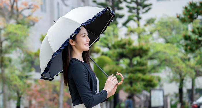 A Parasol that Lifts Your Spirits Just by Holding It: The 100% UV Blocking Umbrella from "Ashiya Rose Blanc" that Doesn't Compromise on Functionality or Aesthetics