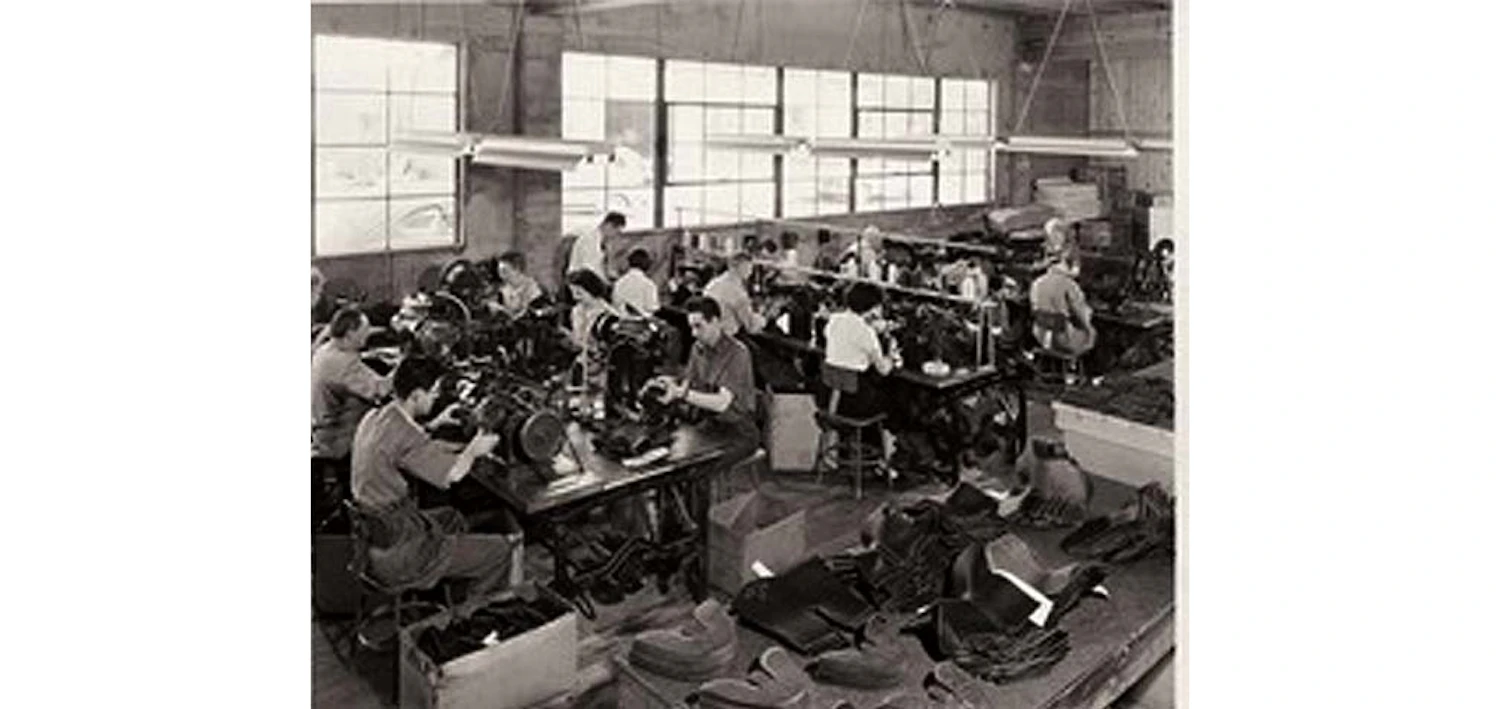 1940年代の工場の様子