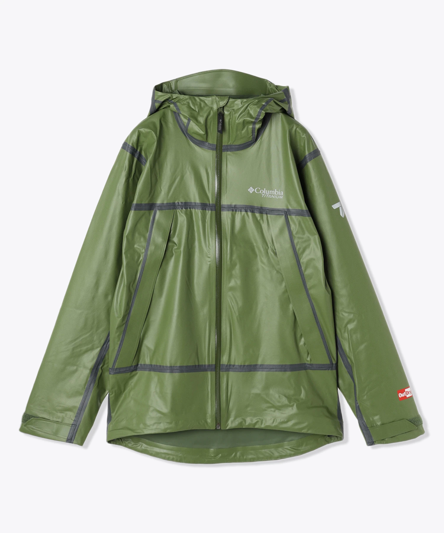 Outdry Extreme Wyldwood Shell, 33,000 yen (tax included). Besides the pictured Canteen, it’s also available in Black, and sizes range from S, M, L, to XL