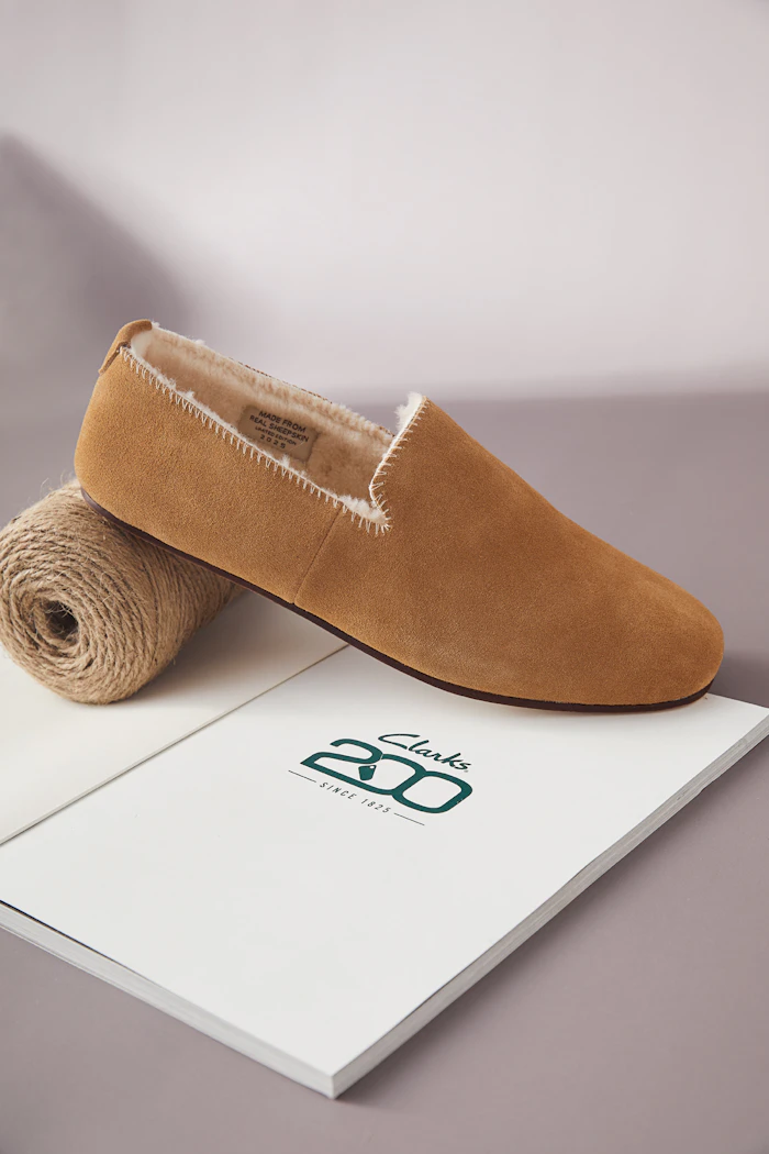 The Birthplace of a 200-Year Legacy! How Clarks’ Petersburg Embodies the Value of 'Quiet Luxury'