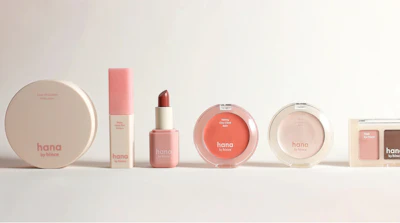 コンビニコスメはここまで進化した！ ファミマ×hince「hana by hince」が切り開く新市場