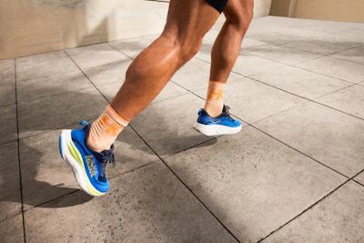 New Road Model with a New Concept From HOKA: What Kind of Shoes Are the "SKYFLOW"?