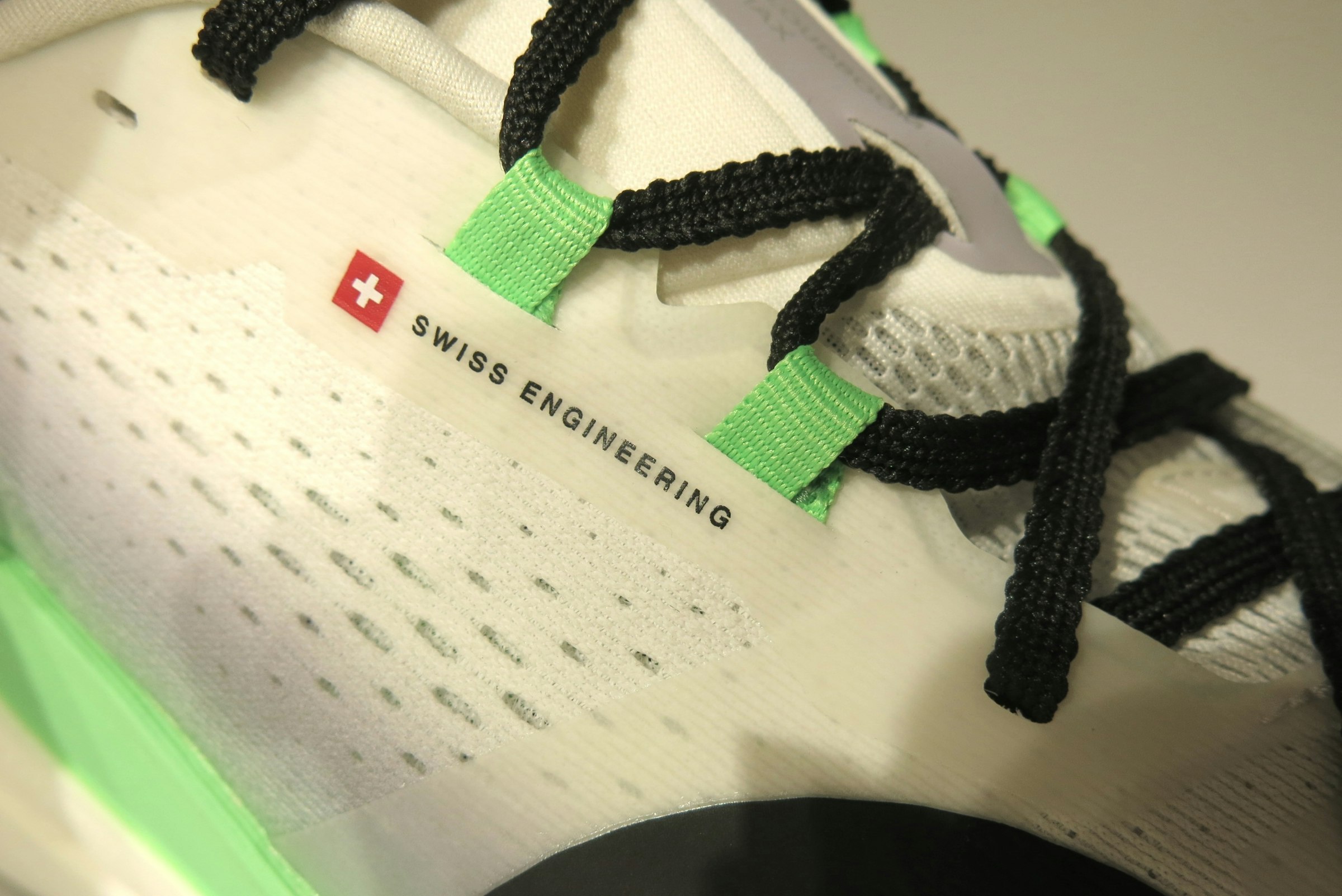 解けにくい構造が採用されたシューレース