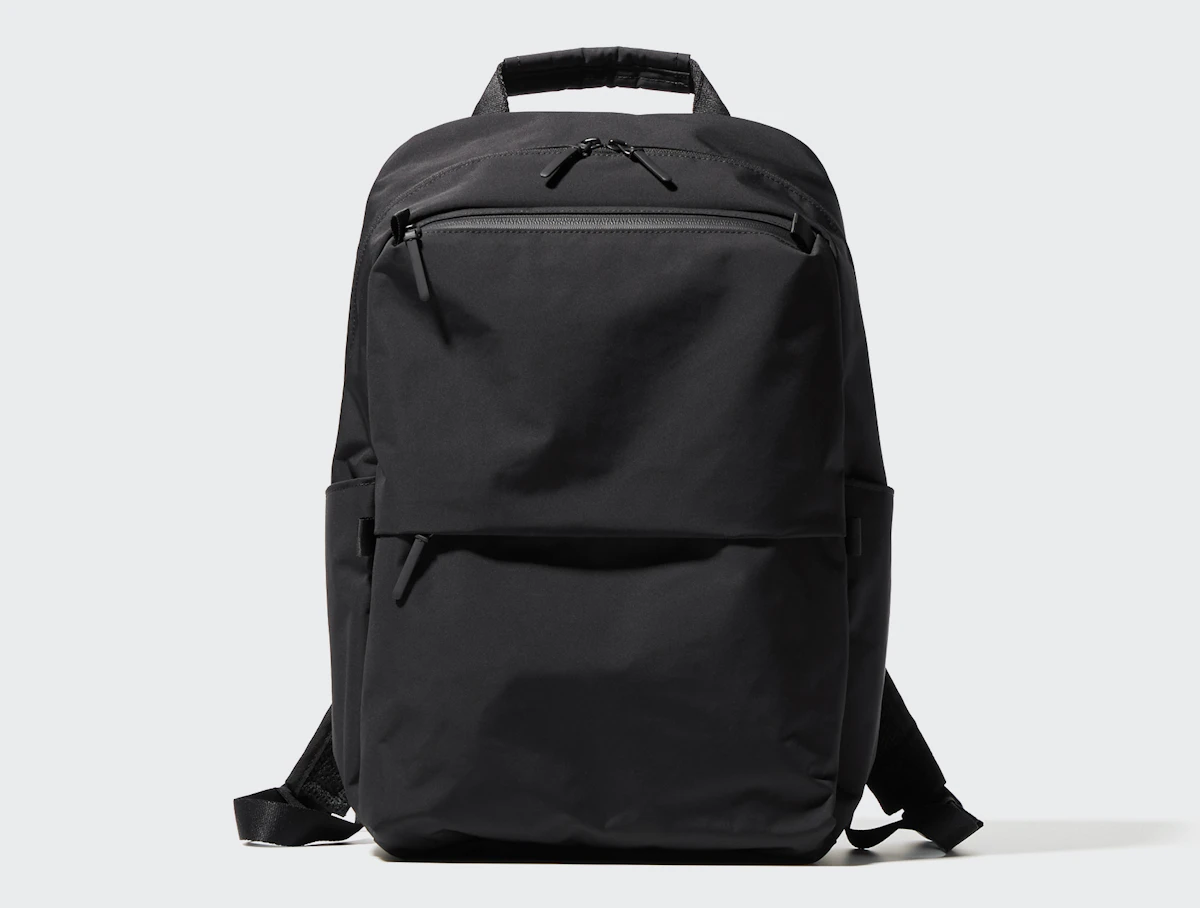 ユニクロ ファンクショナルバックパック 36L 売り上げが前作の約3倍に 