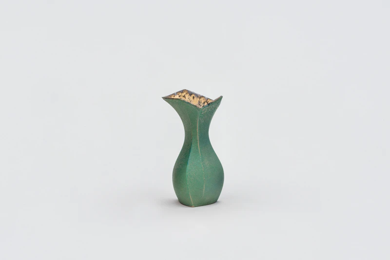 ひととせ Flower vase small