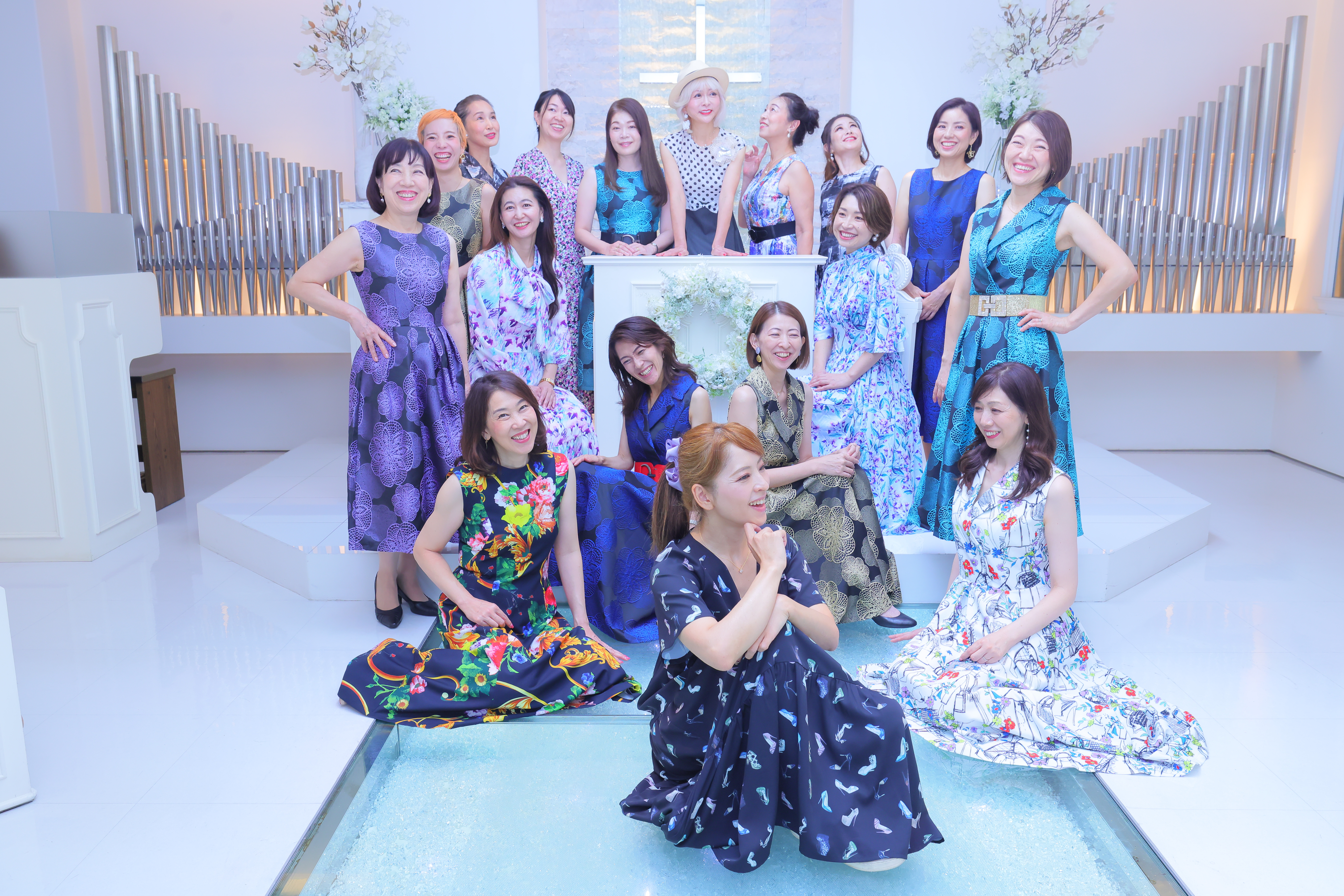 ワンピース mee sss様 サニークラウズ 青に染まった花ワンピース〈レディース〉｜Sunny
