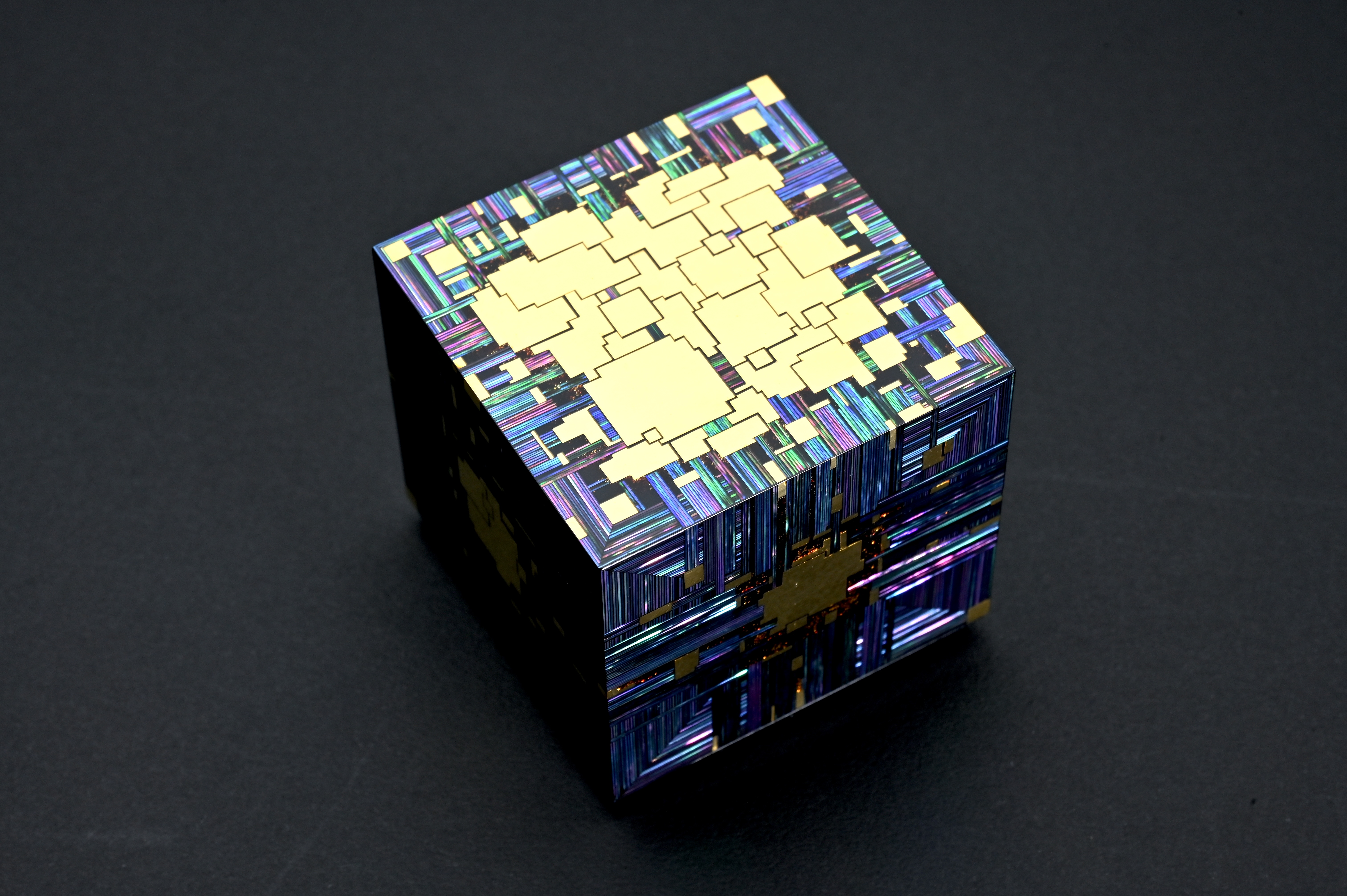 漆芸×未来】1,000年前の技術で「Enigma」を創る若き漆芸家 佐野圭亮と