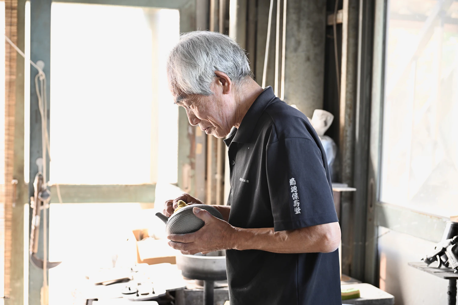 火と漆と、山形の手——菊地保寿堂がつなぐ9,000年の技