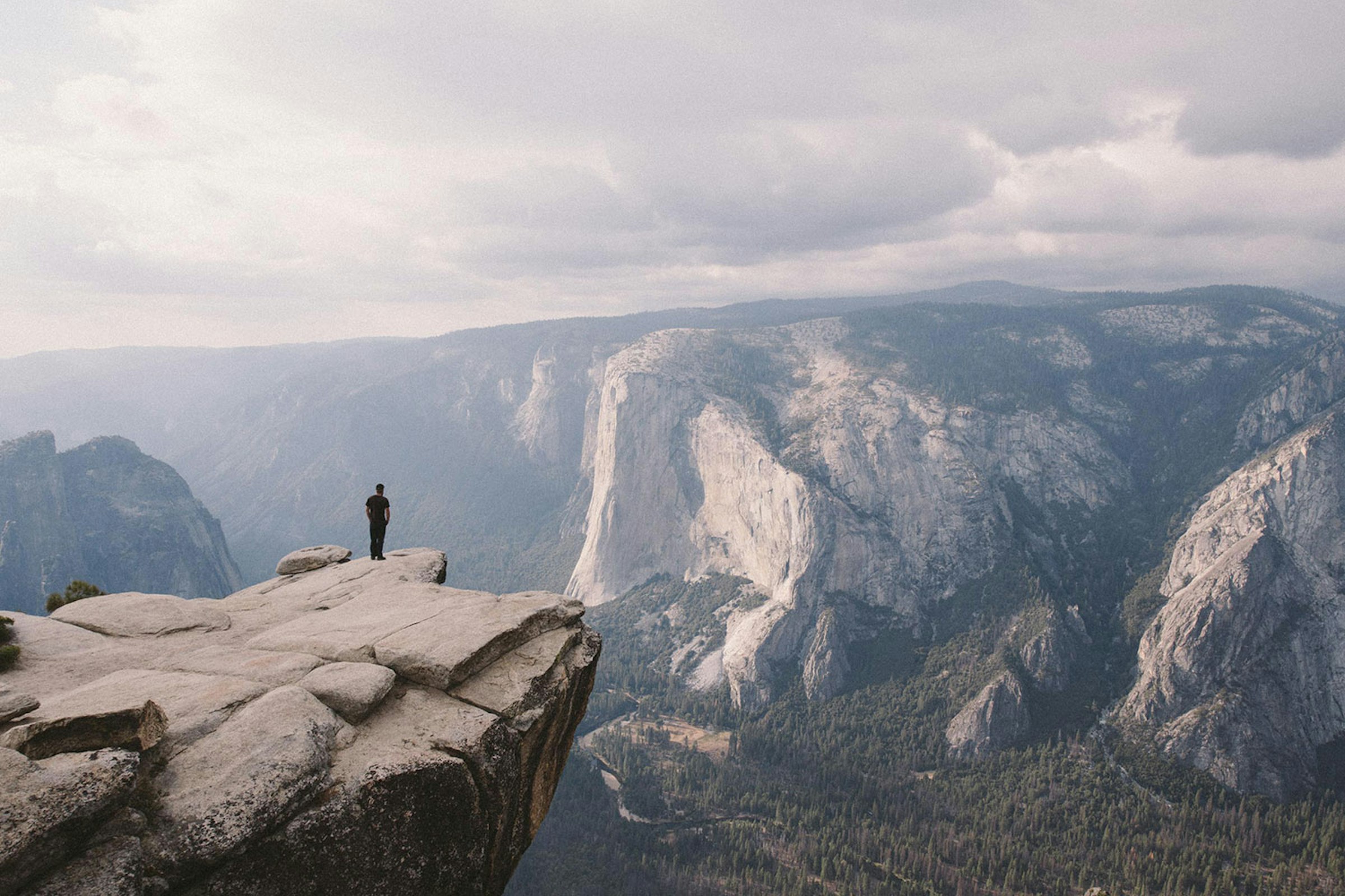 STONEMASTERのフィールドでもあるヨセミテでのシーン