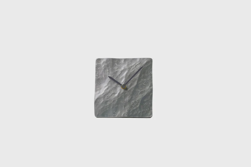 hitotose Table clock aluminum