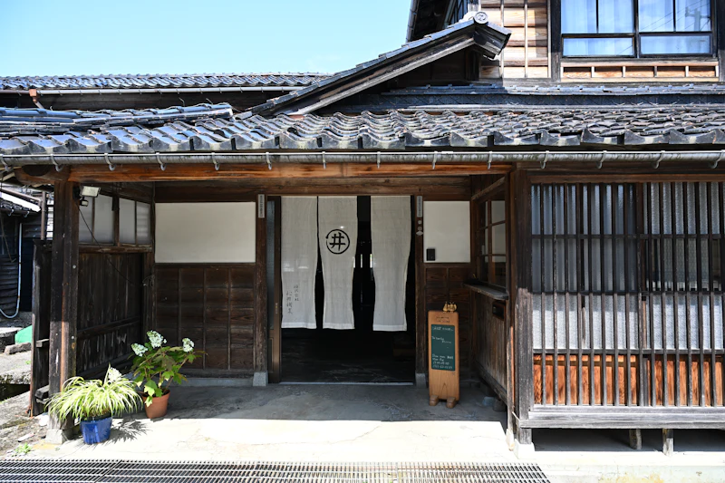 国内2軒のみが織る「しけ絹」——松井機業、6代目が拓く絹の未来