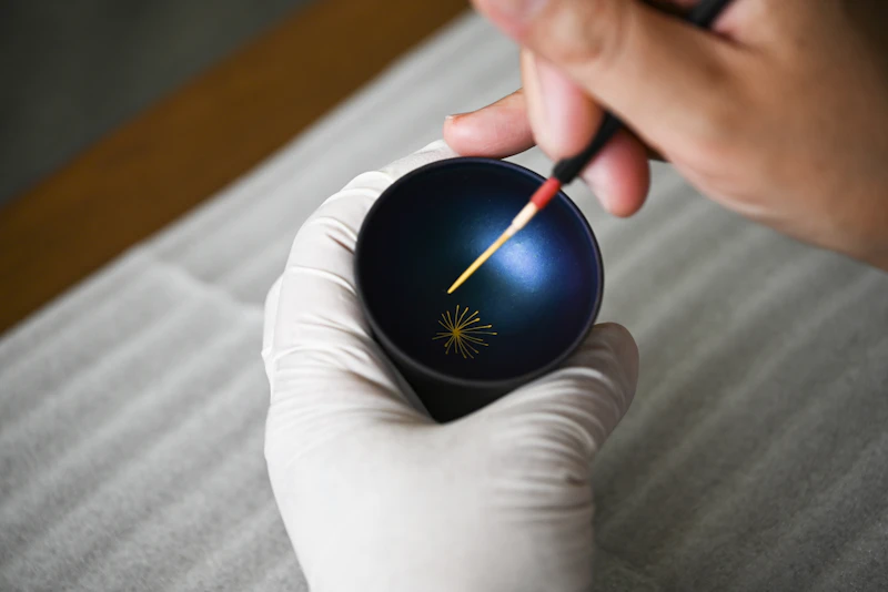 酒を注ぐと星が浮かぶ器 「宙COCORO」が生まれるまで 