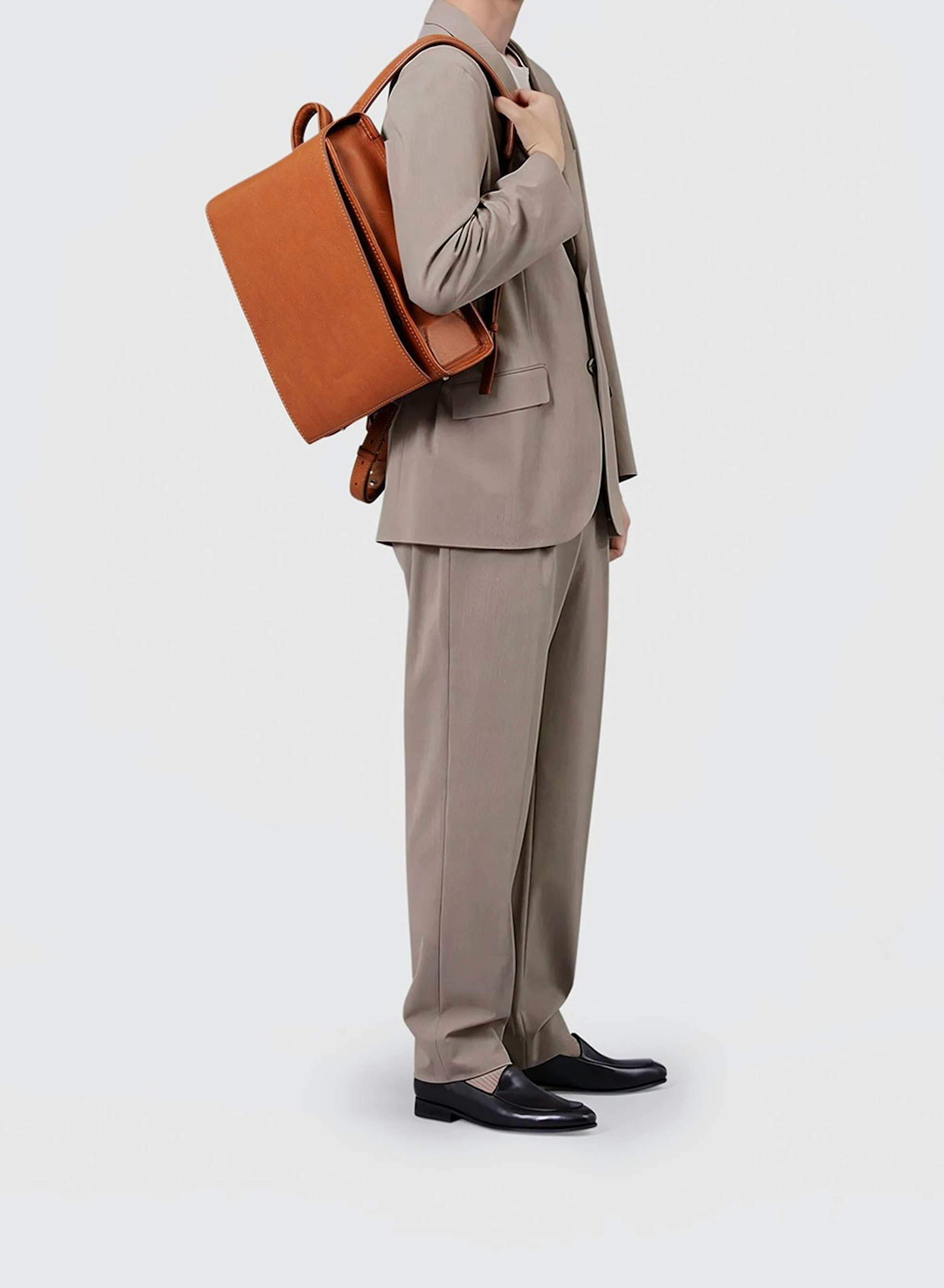 OTONA RANDSEL 002wideの着用シーン