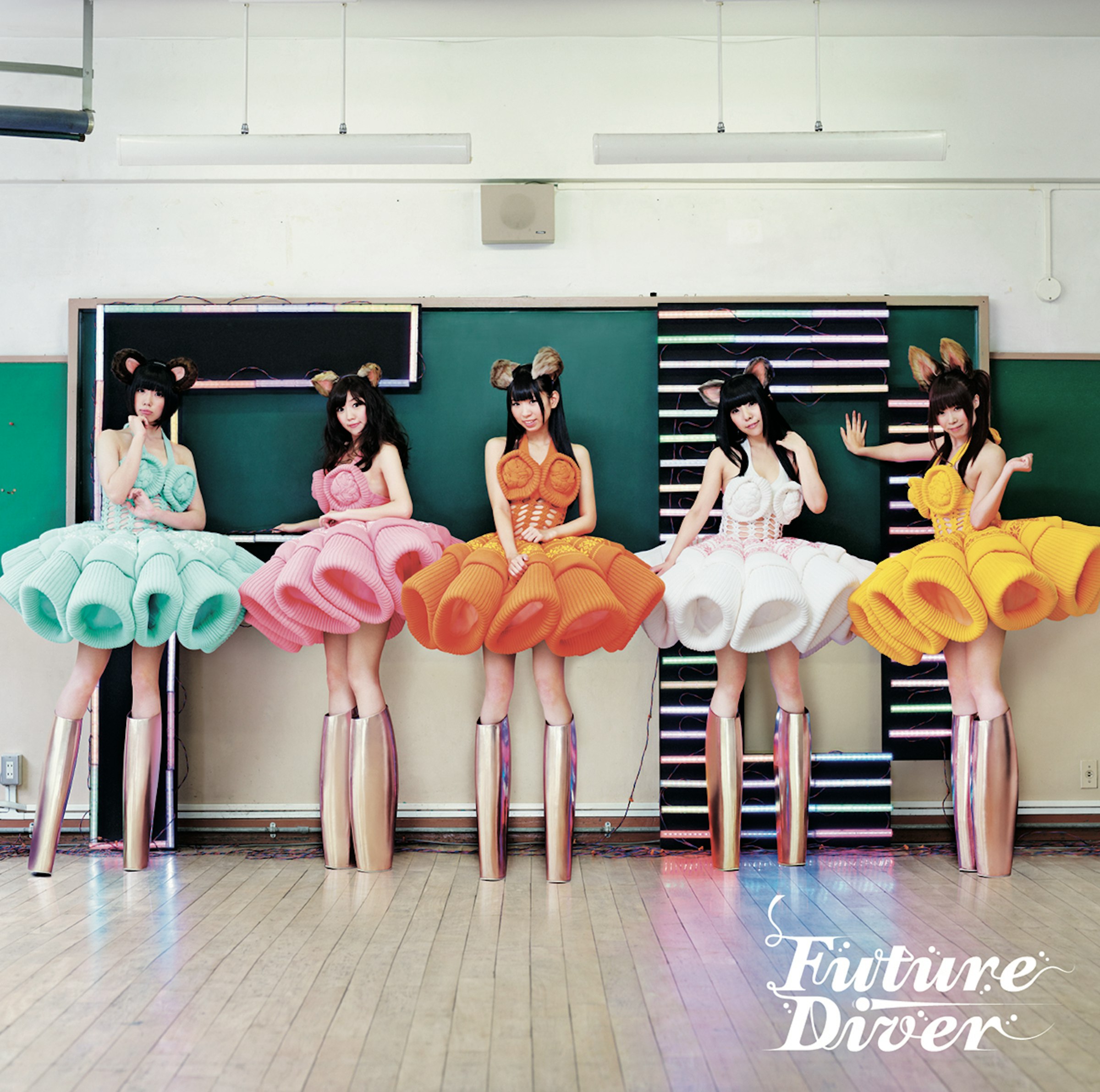 Dempagumi.inc wore 'MIKIO SAKABE' designed costumes for their major debut song "Future Diver" jacket photo (2011)