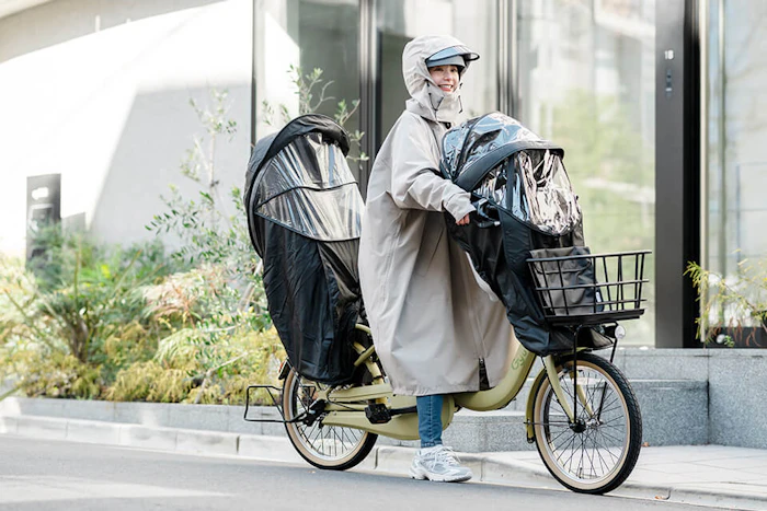 雨の日の快適性とデザインを追求！「アメトハ��レ」の自転車用レインポンチョの魅力