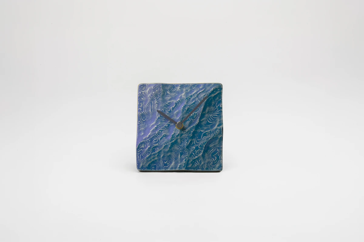 hitotose Table clock aluminum