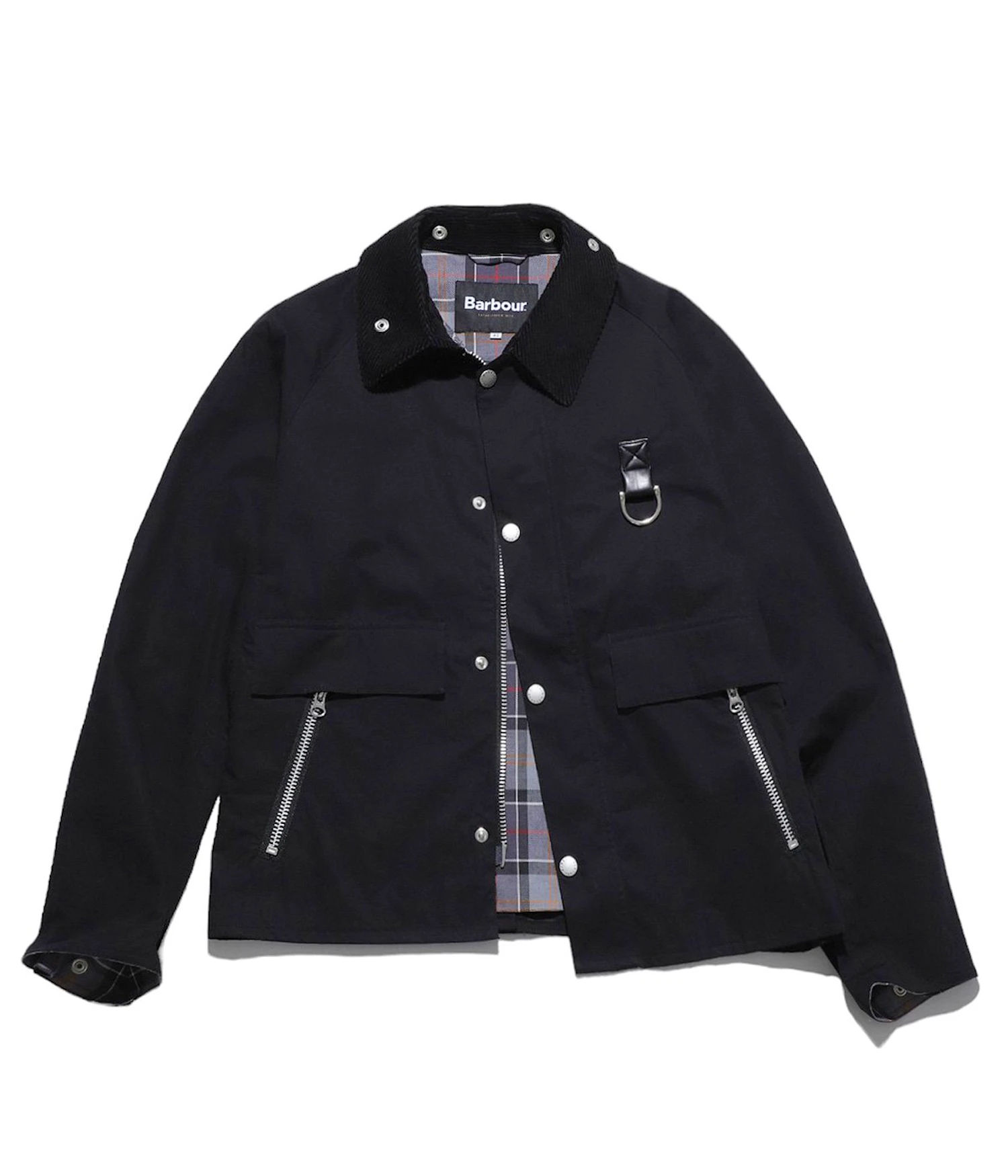 The model based on "Barbour's" classic "Spey" has been customized by altering the silhouette and accessory parts to "ARKnets" original form. Utilizing a fine sheen and unique texture from a cotton and Cordura nylon blend, it retails for 59,400 yen (tax included) [Pre-order product]