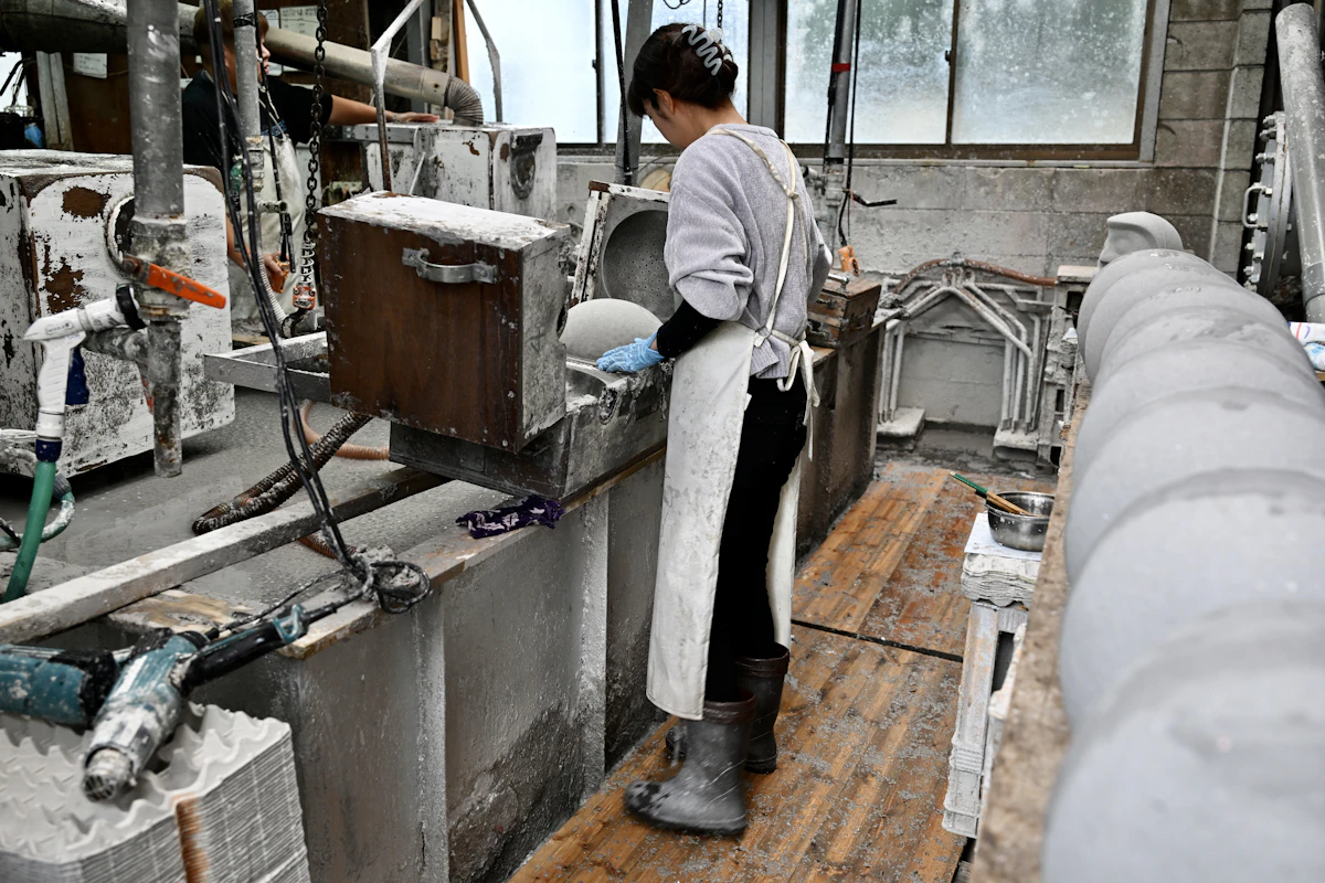 下地から作る工房は群馬では2社のみという下地は4社で供給を担っている。
