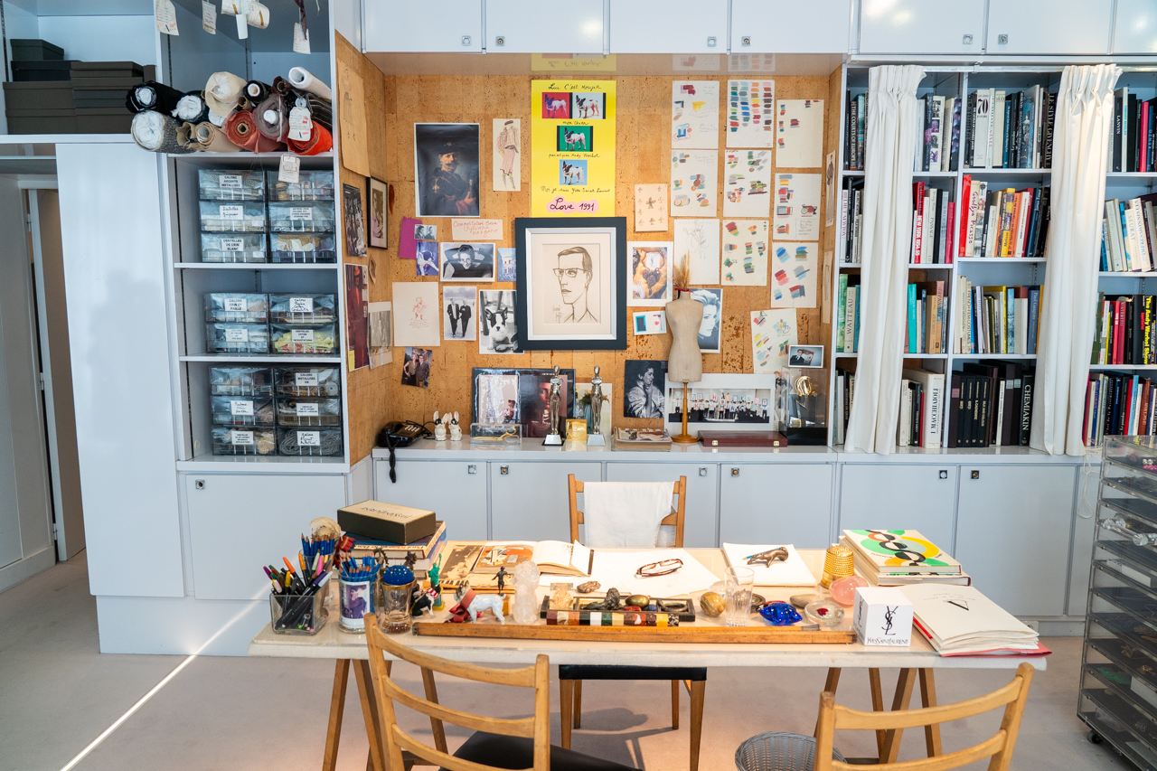 P*O様 イヴサンローラン YVES SAINT LAURENT 未使用　ブロー YSL/イヴ・サンローラン ホリデー限定コスメ“YSL ADORN IN GOLD”【2025