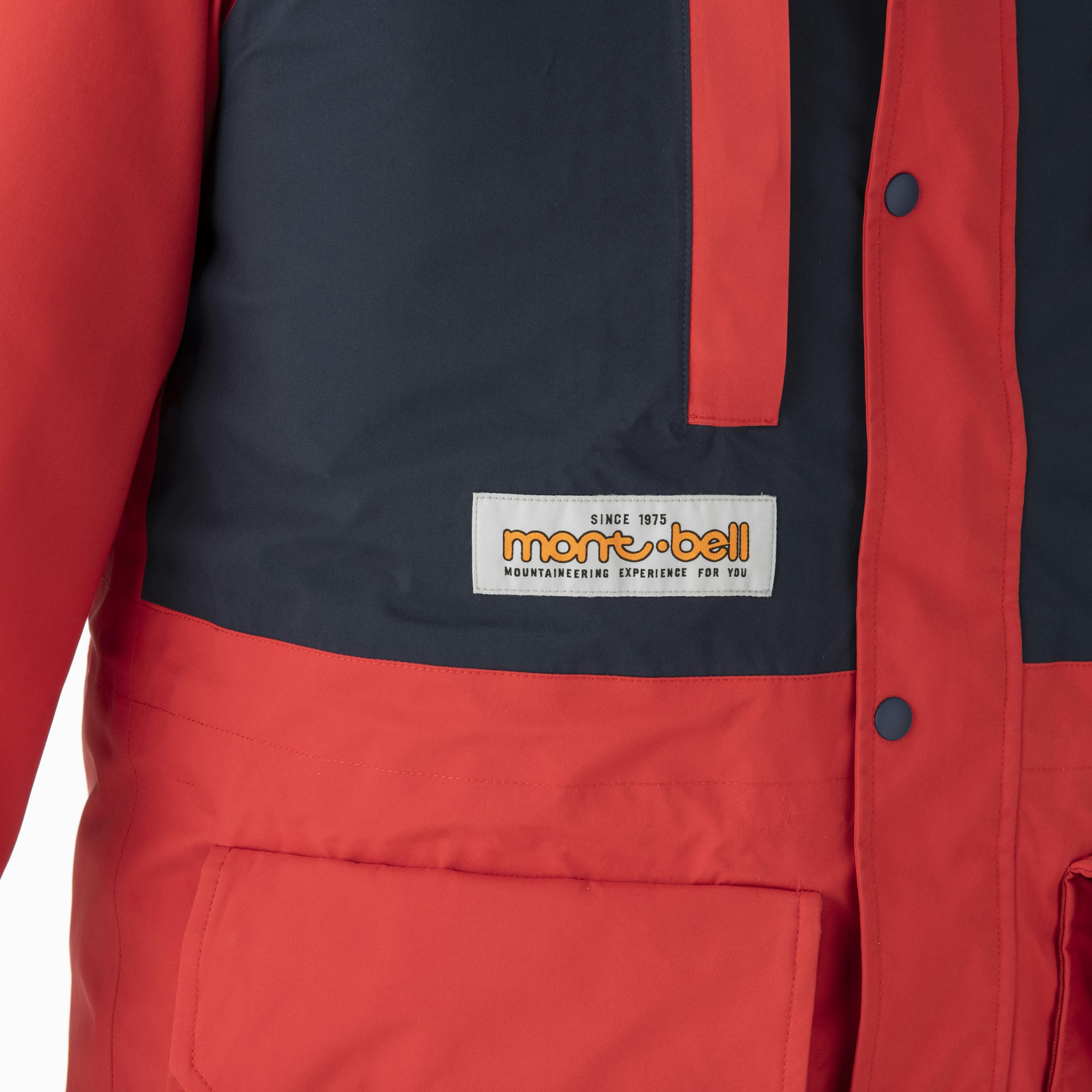 1970～80年代に使用されていた丸みのある書体のロゴも復刻された