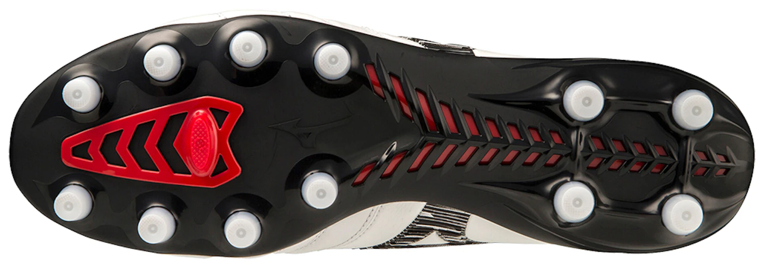 The shank part (the red part from the midfoot to the heel) is now Y-shaped in the new model