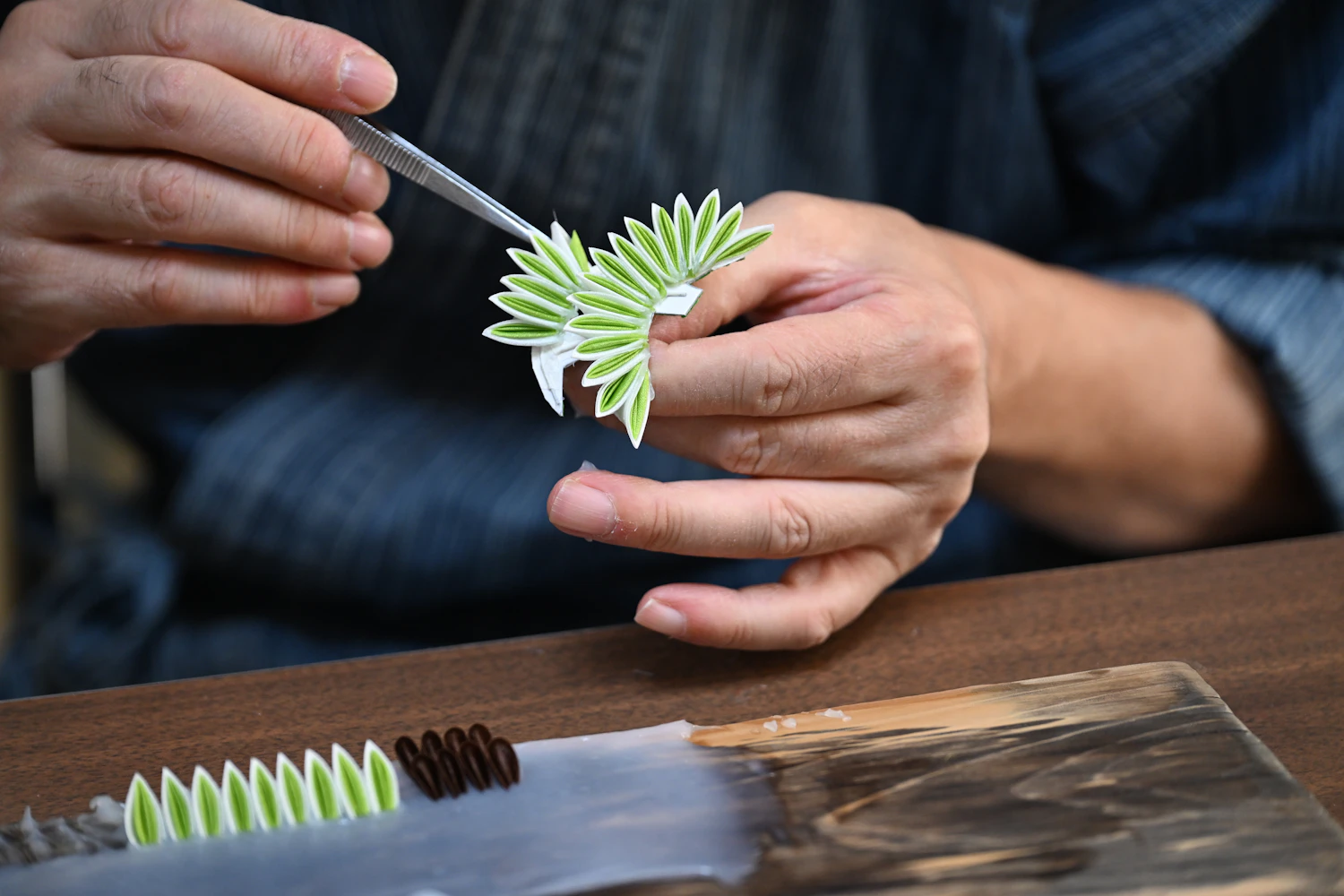 三代続くつまみかんざしの哲学：イシダ商店が守る伝統と一片の美