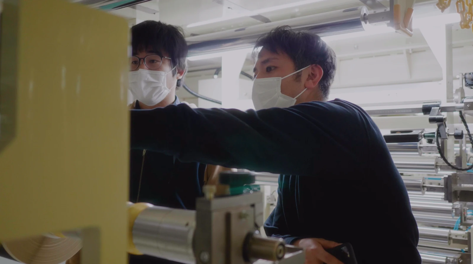 169087174_1094419491036180_478