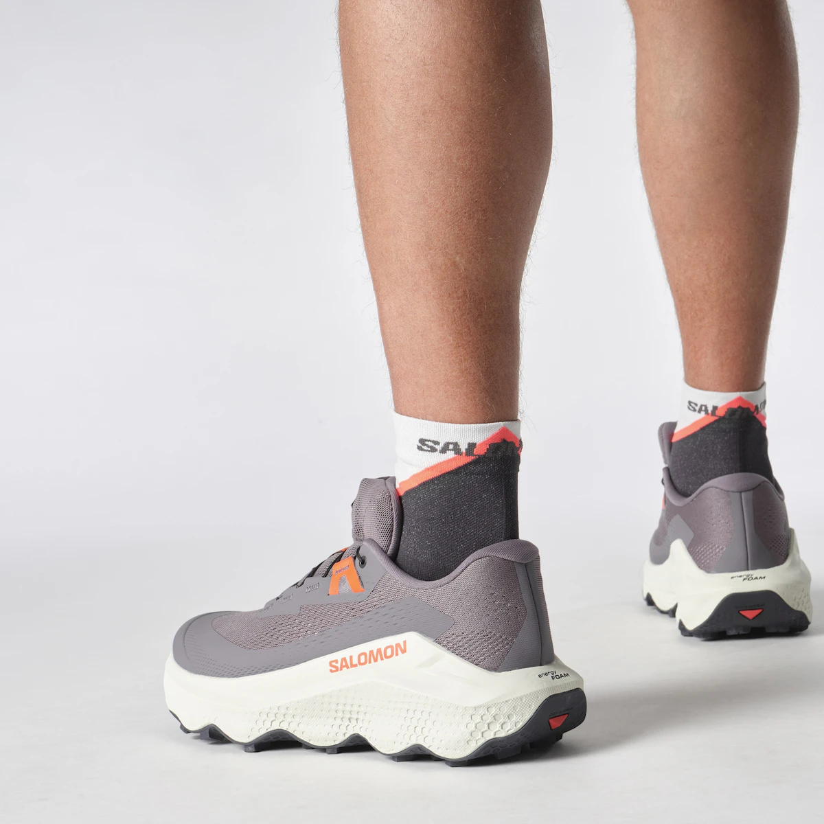 サロモン「ULTRA GLIDE 3」は 足裏への圧力を分散する革新的アウト 