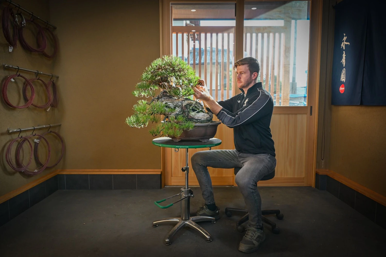 盆栽師とは何か ——日本の工芸「盆栽」に魅せられた軌跡（ビョルン・L・ビョルホルム）